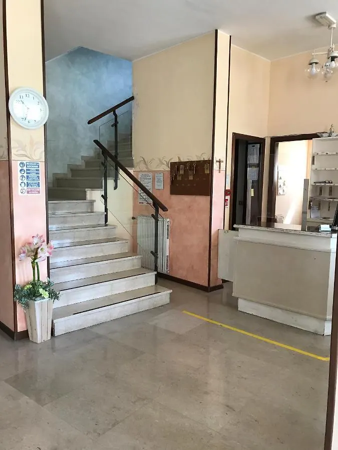 Albergo Villa Angela Toscolano Maderno Hotel